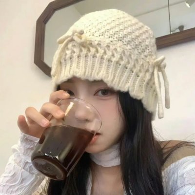 潇洒佳人淡淡妆